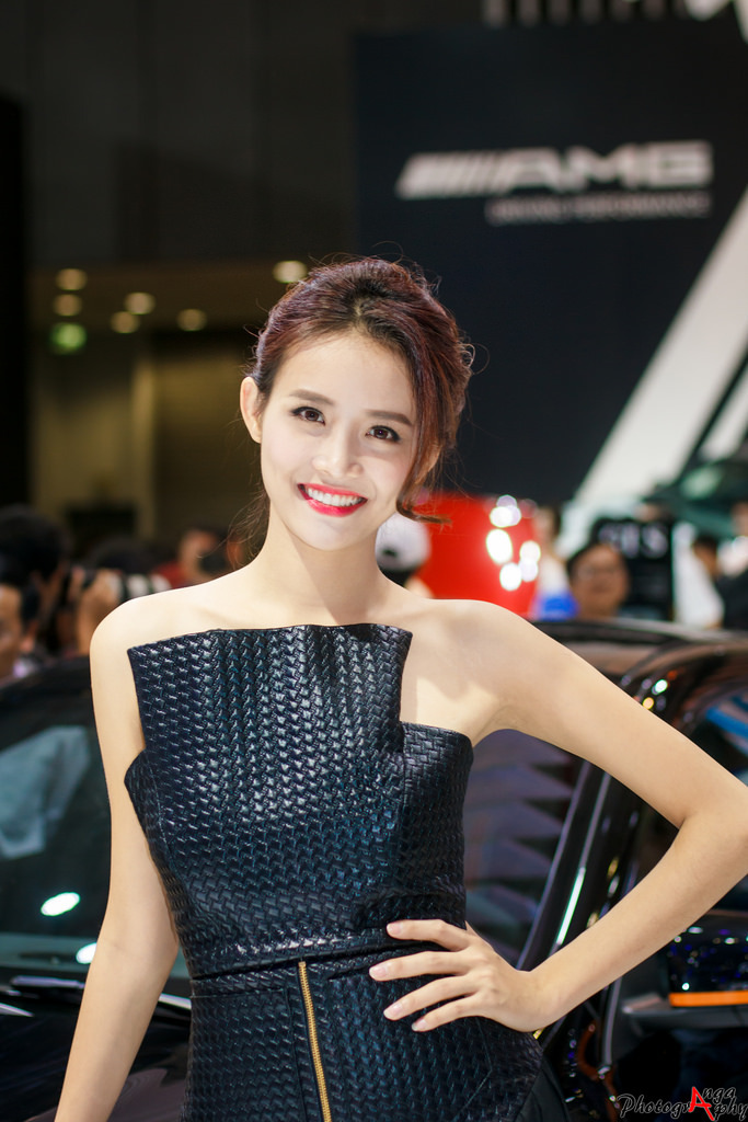 被两根粗大前后共享娇妻
